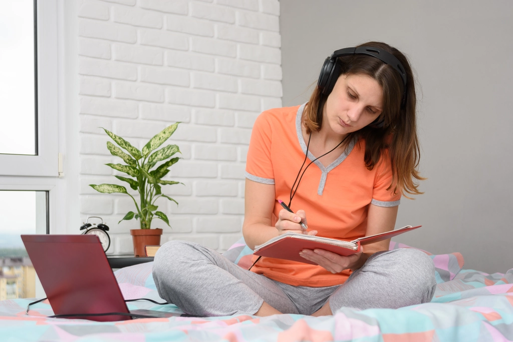 Mastering the Art of Writing Online: Tips and Strategies